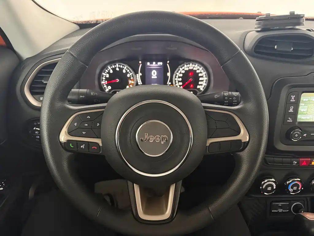 Jeep Renegade — миниатюра 14