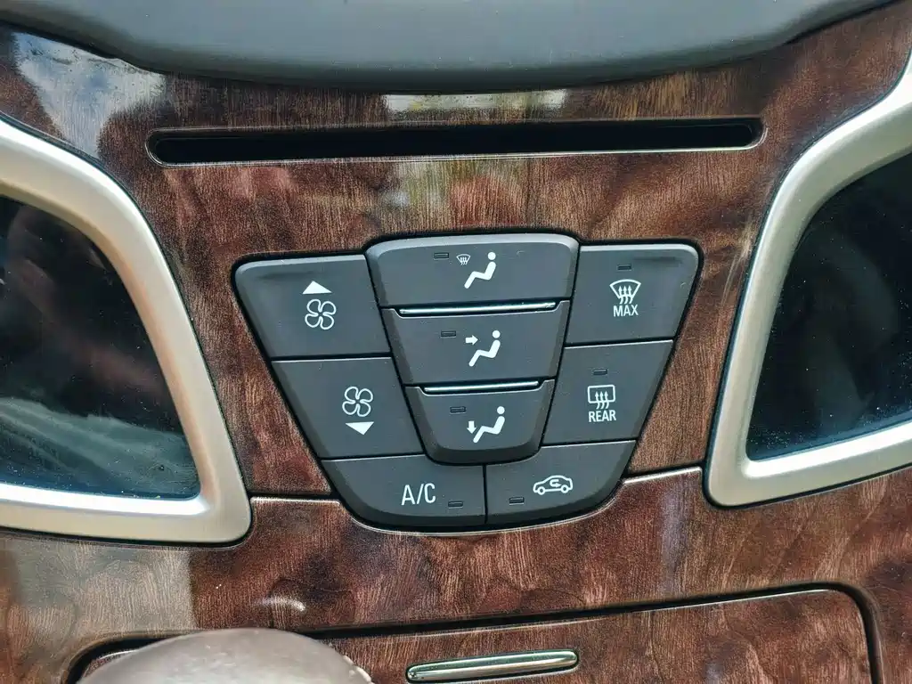 Buick LaCrosse — миниатюра 9
