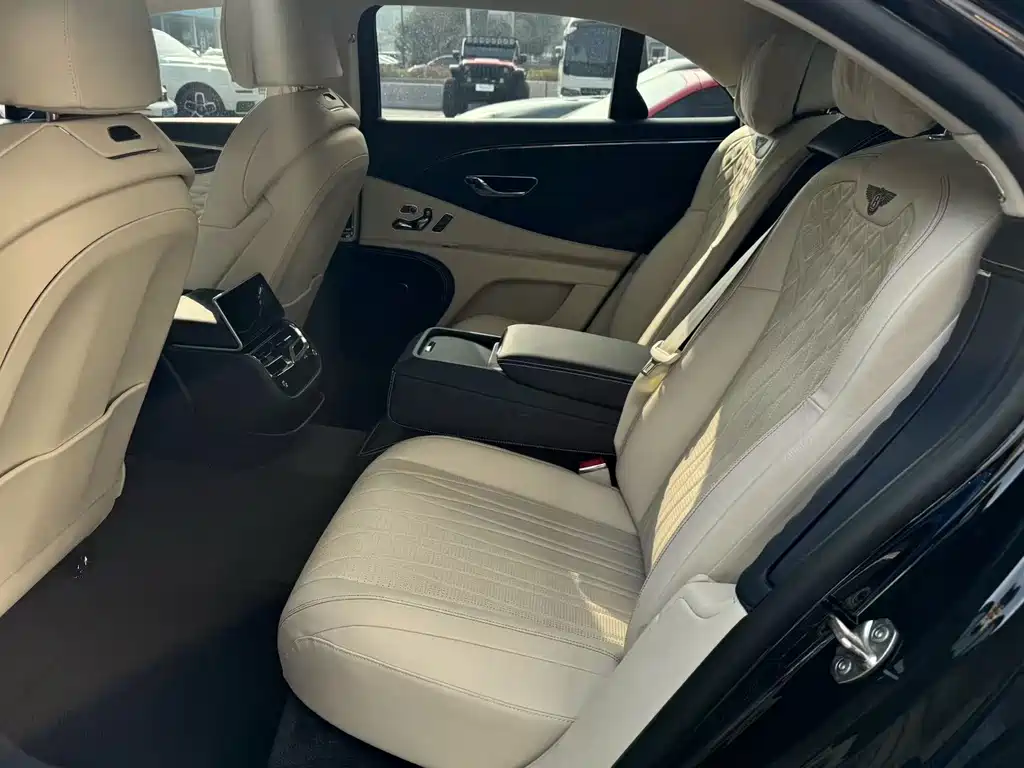 Bentley Flying Spur 2023 4.0T V8