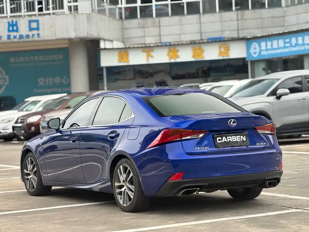Lexus IS — миниатюра 5