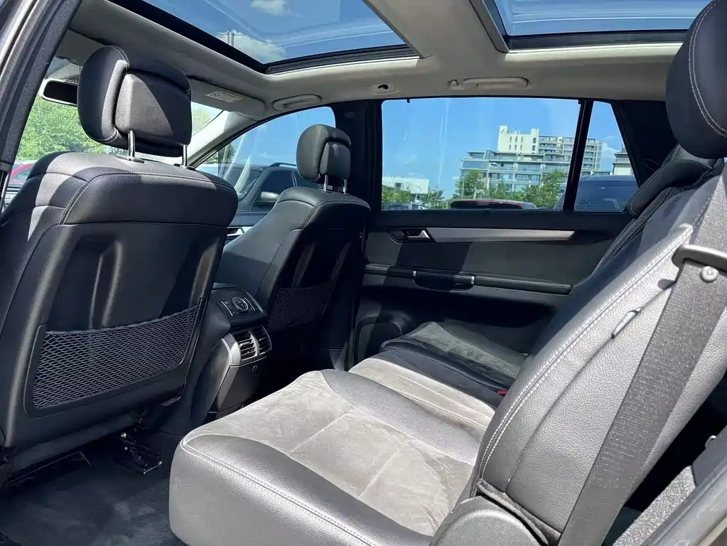 Mercedes-Benz R 2015 R 320 4MATIC Luxury