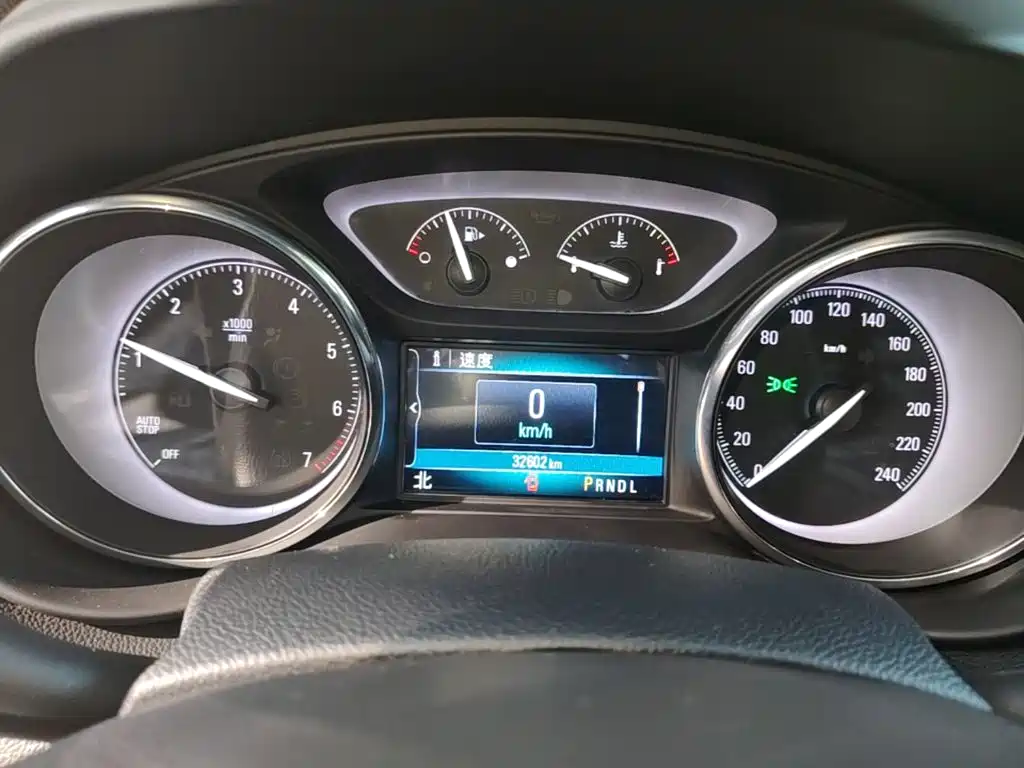 Buick Envision Plus — миниатюра 12