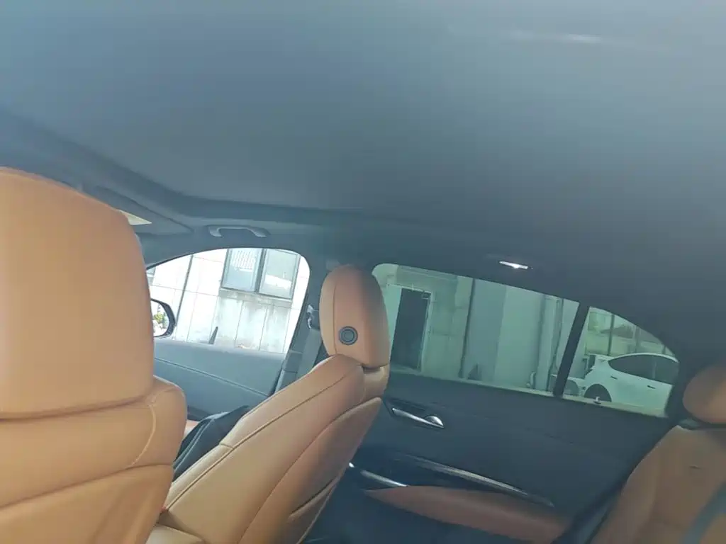 Cadillac XT4 — миниатюра 18