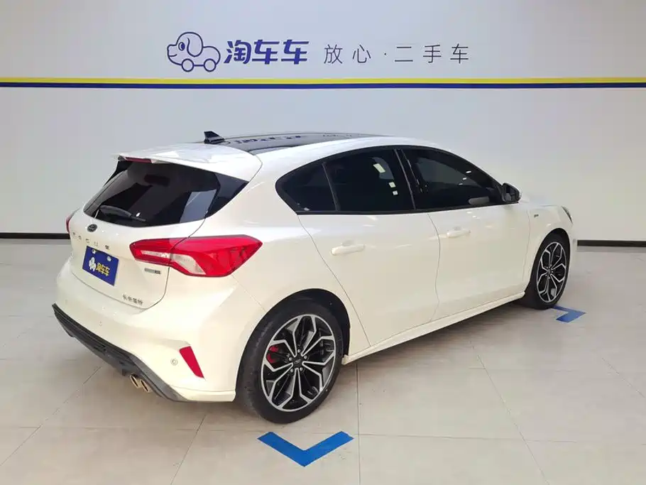 Ford Focus — миниатюра 3