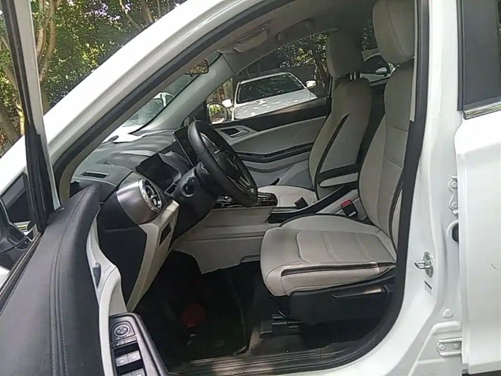 BYD Yuan Pro - фото 15