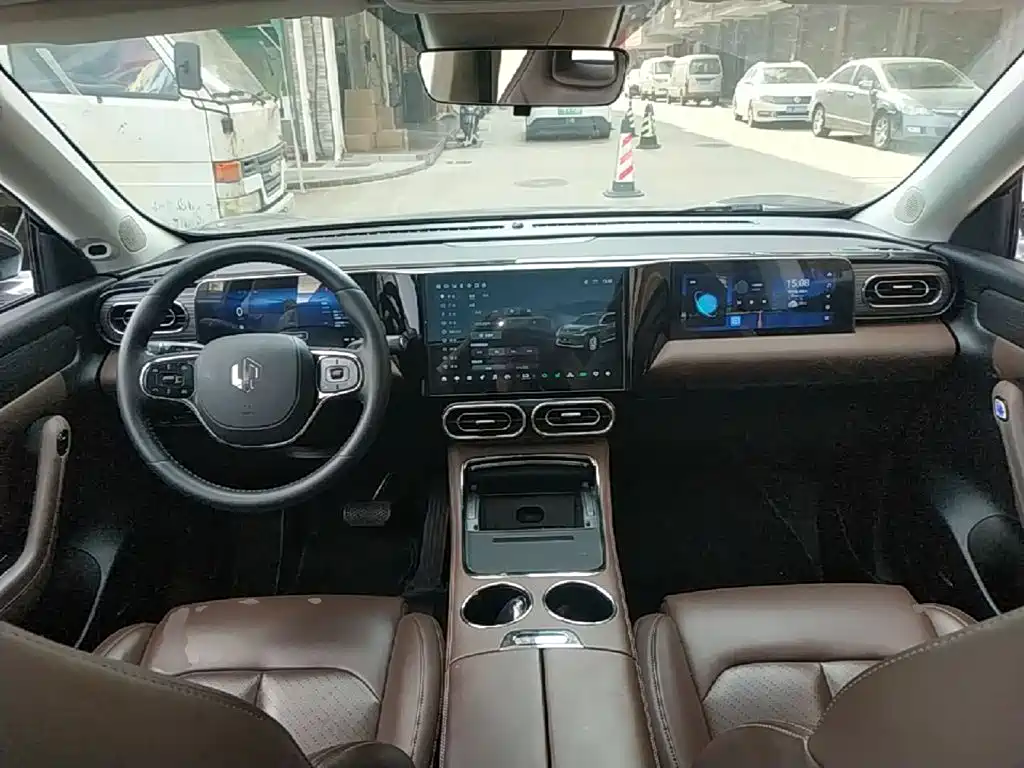 Leapmotor Leapmotor C11 — миниатюра 10