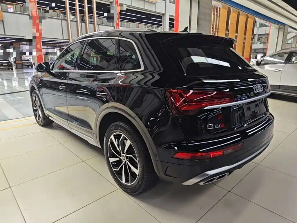 Audi Q5L — миниатюра 5