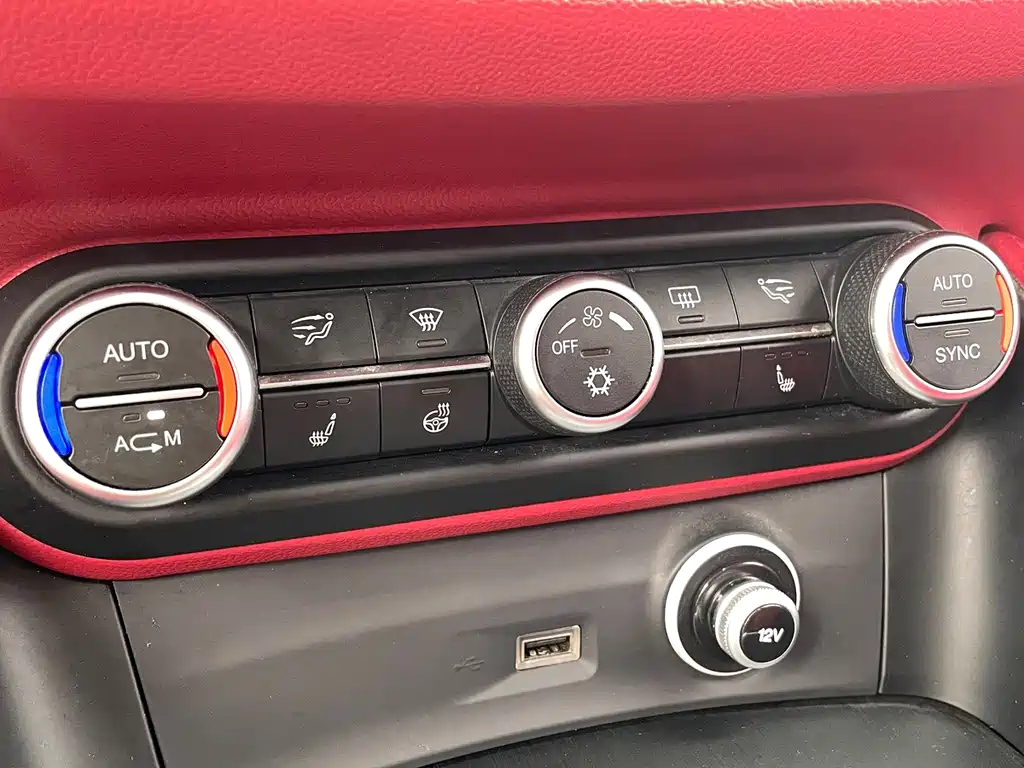 Alfa Romeo Stelvio — миниатюра 11
