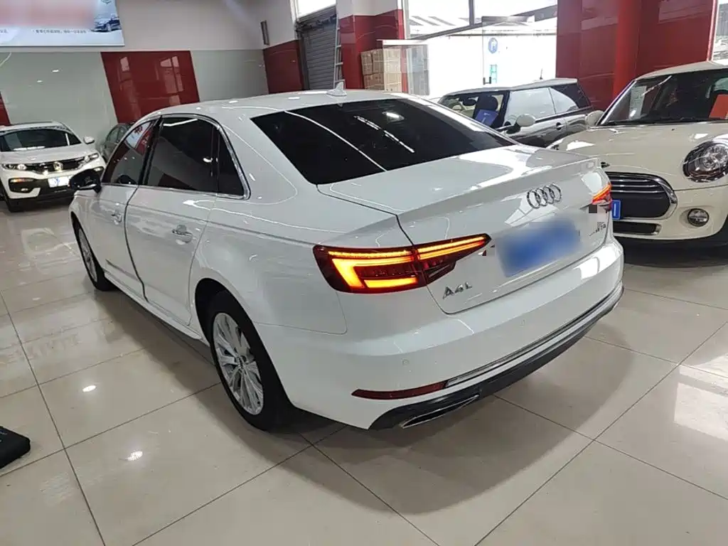 Audi A4L — миниатюра 5