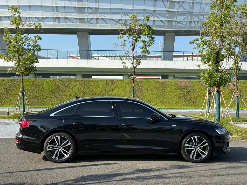 Audi A6L — миниатюра 8