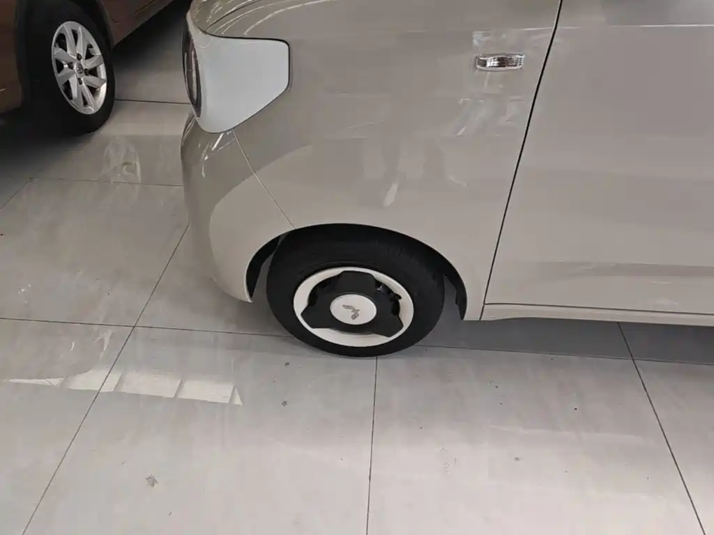 Wuling MINIEV — миниатюра 23