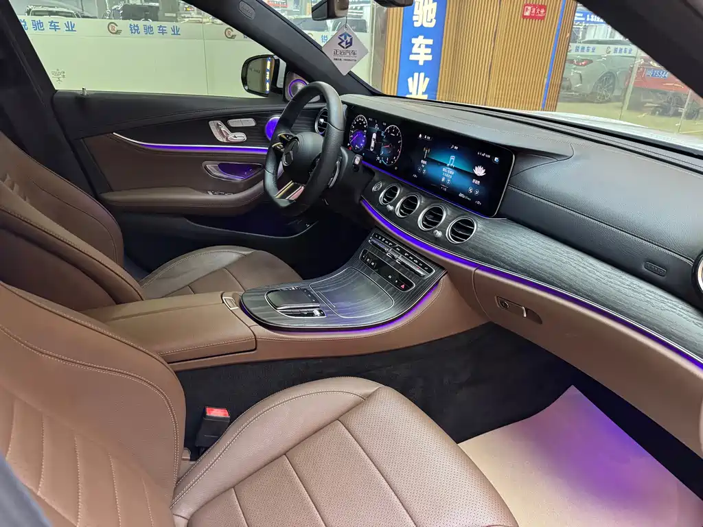 Mercedes-Benz E-Class — миниатюра 18