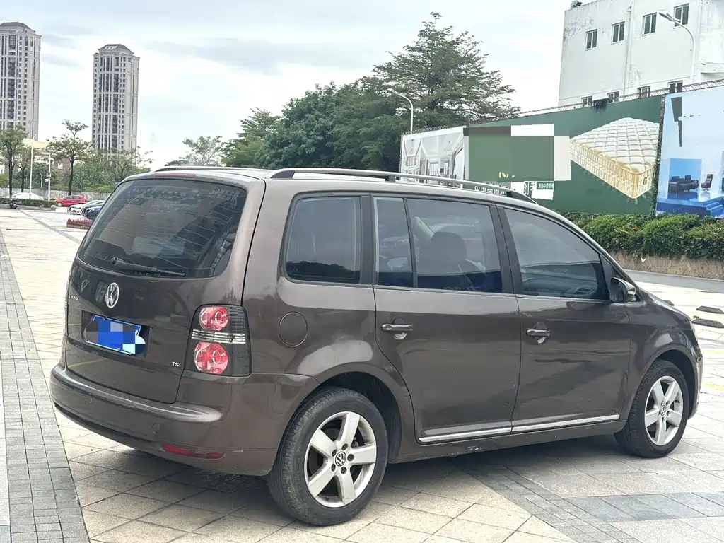 Volkswagen Touran — миниатюра 9