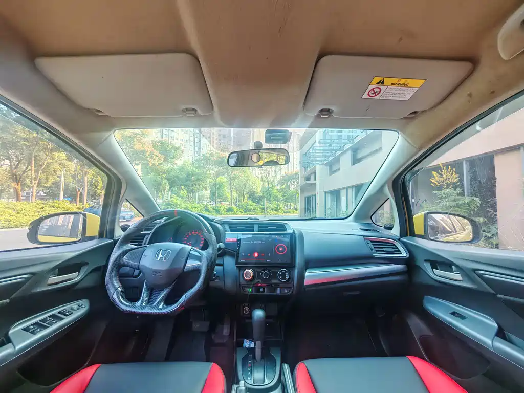 Honda Fit — миниатюра 5