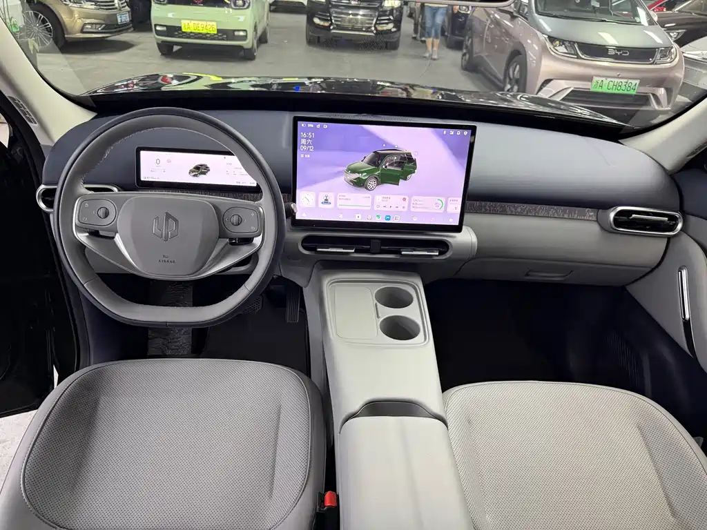 Leapmotor Leapmotor A10 — миниатюра 7