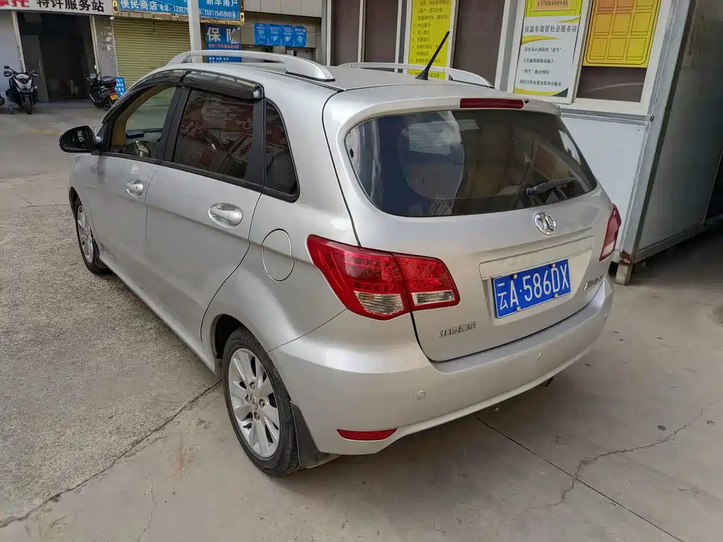 BAIC E-Series — миниатюра 12