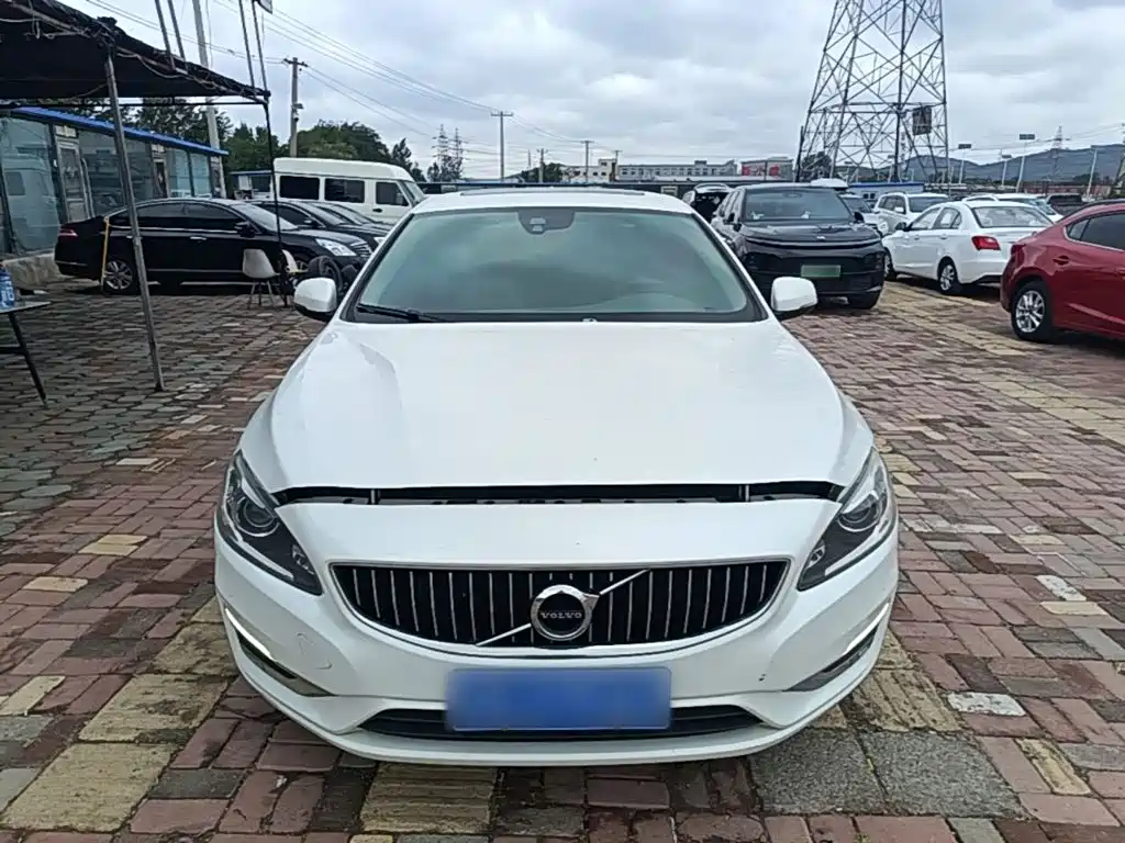 Volvo S60 — миниатюра 3