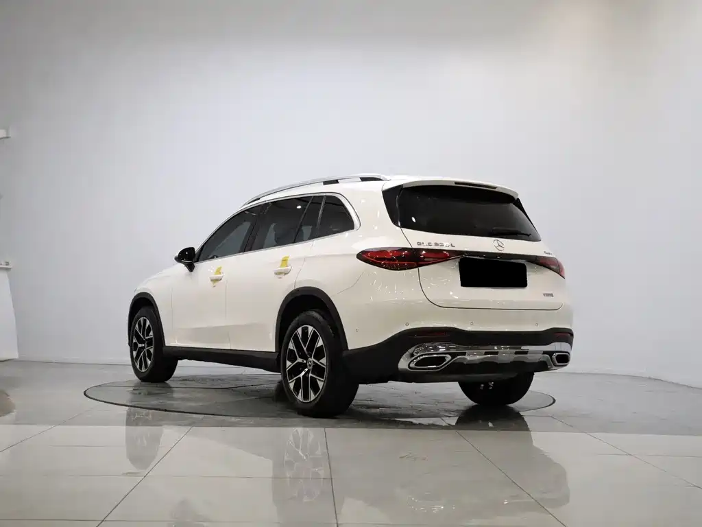 Mercedes-Benz GLC 2023 GLC 260 L 4MATIC 5 мест
