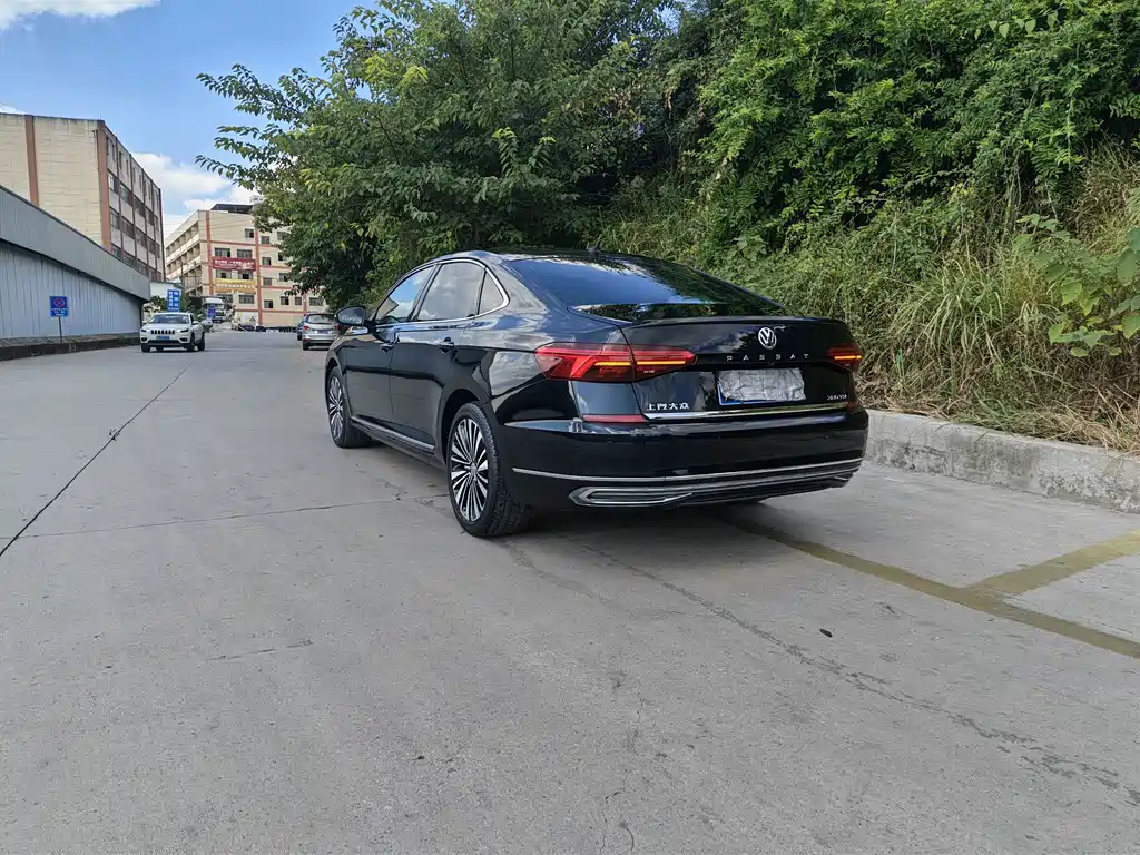 Volkswagen Passat — миниатюра 9