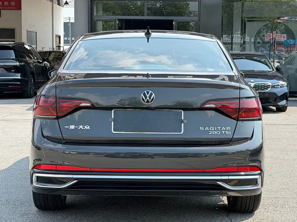 Volkswagen Sagitar — миниатюра 4