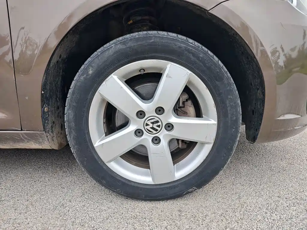 Volkswagen Touran — миниатюра 20
