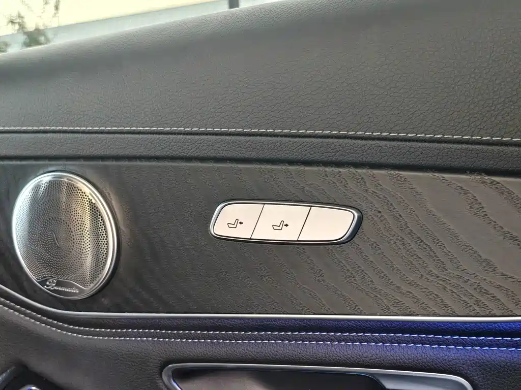 Mercedes-Benz C-Class — миниатюра 24