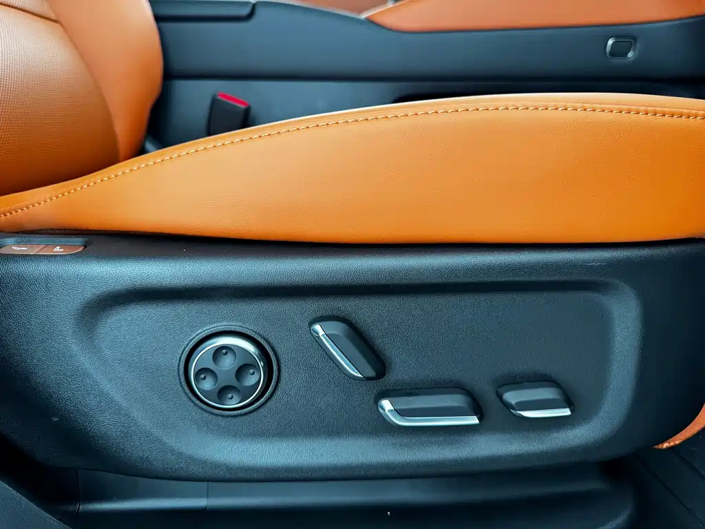 AITO AITO M6 — миниатюра 12