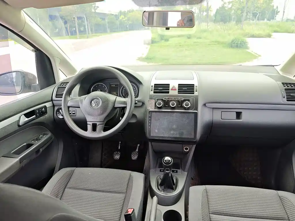 Volkswagen Touran — миниатюра 6