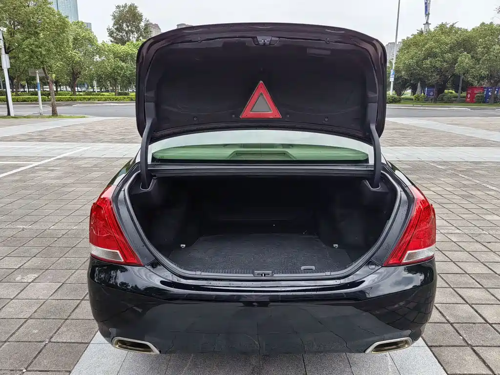 Toyota Crown — миниатюра 25