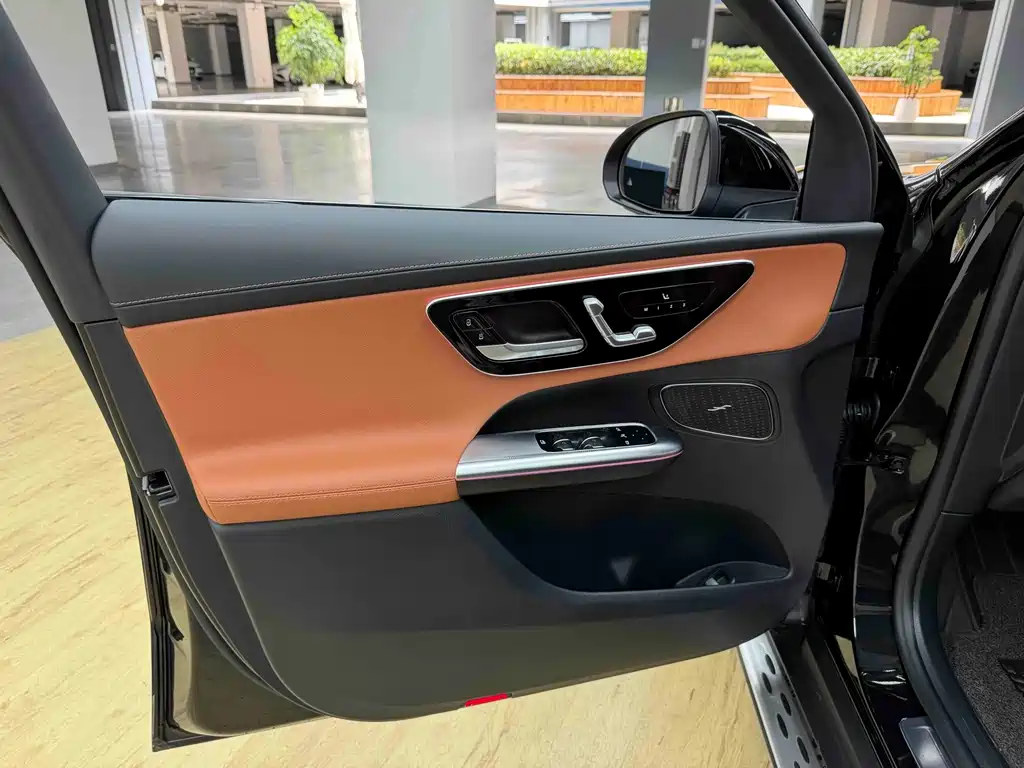 Mercedes-Benz GLC — миниатюра 7