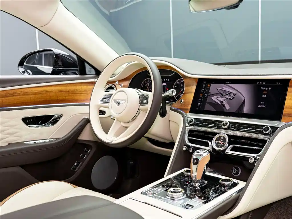 BENTLEY FLYING SPUR PLUG IN HYBRID