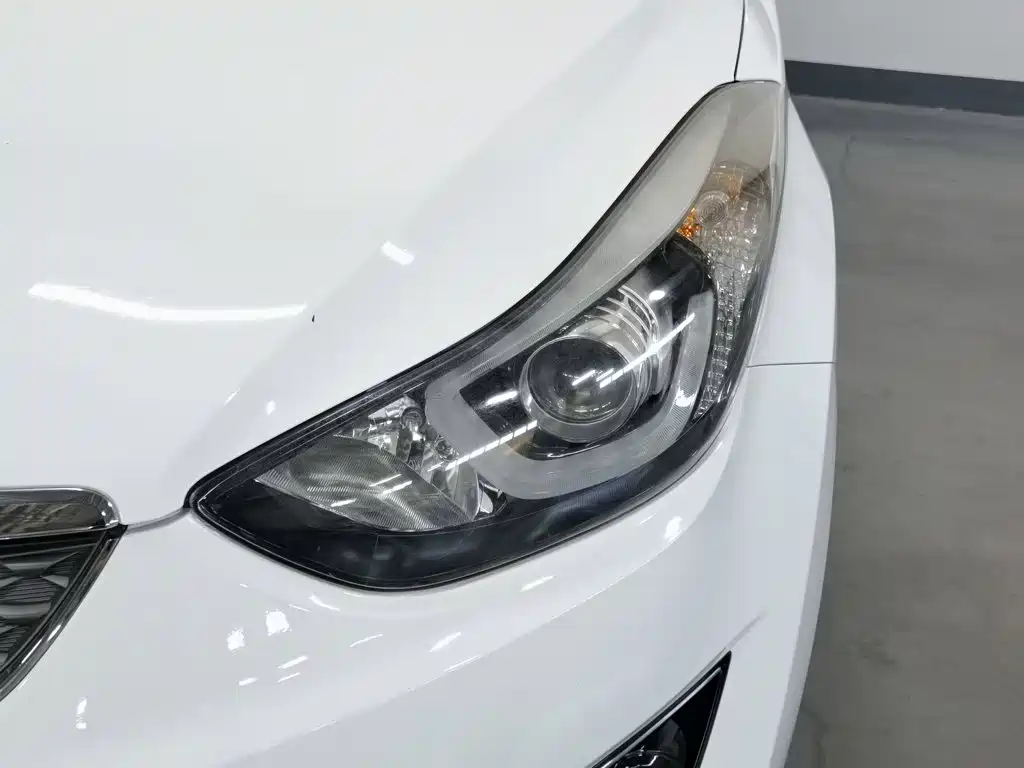 Hyundai Elantra Langdong — миниатюра 7
