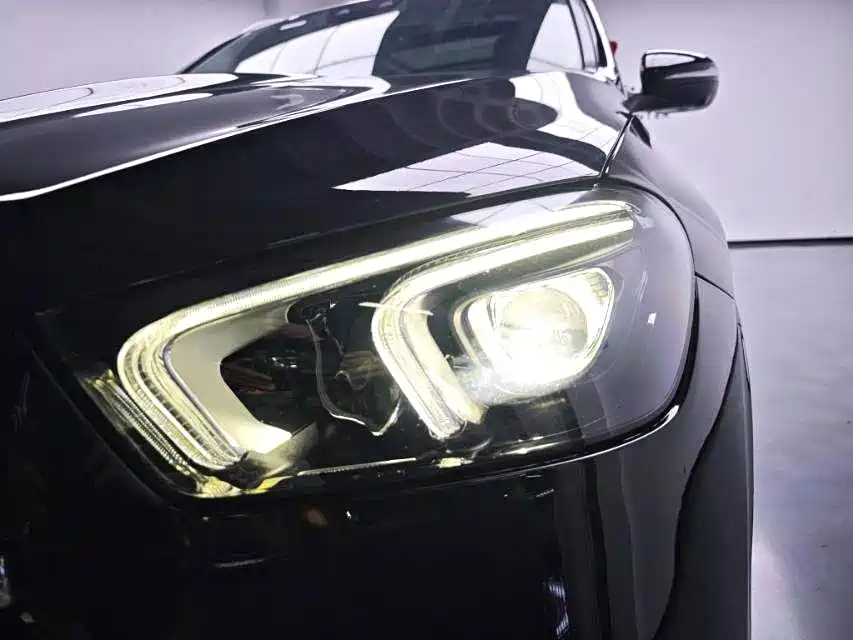 Mercedes-Benz GLE (Import) — миниатюра 11