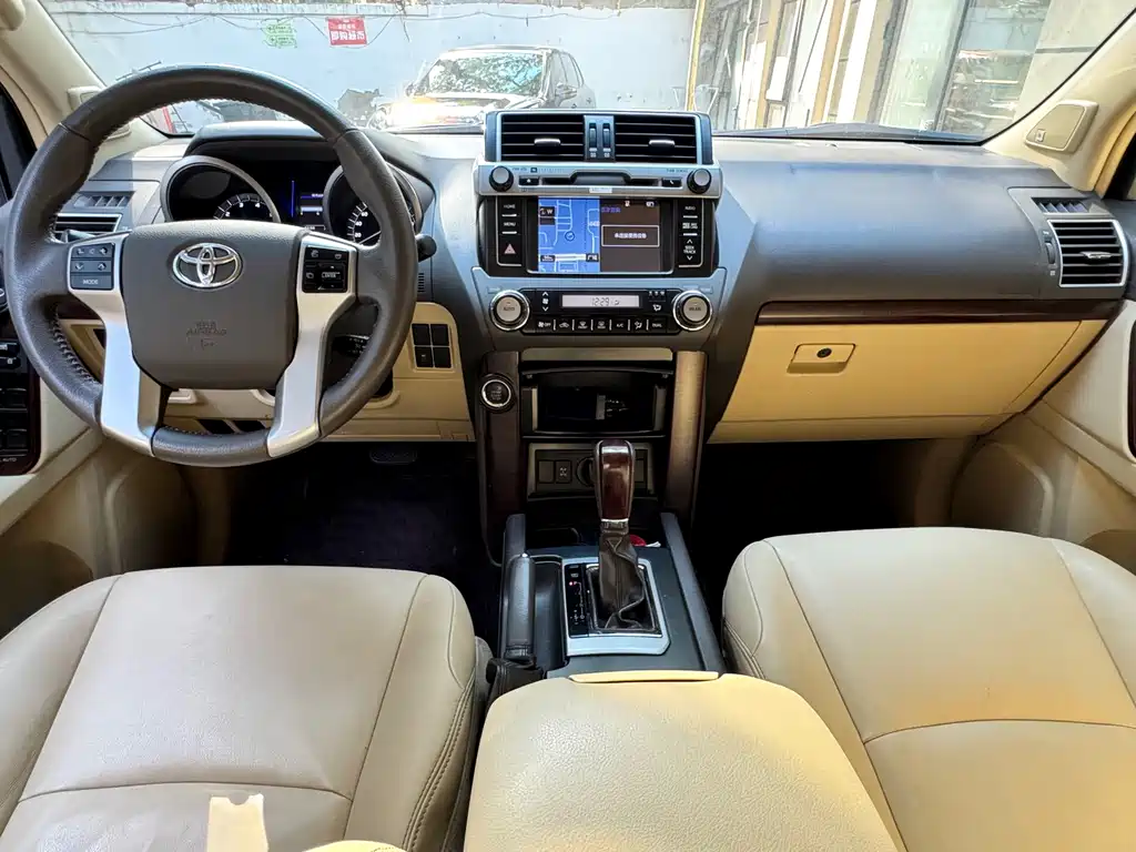 Toyota Prado — миниатюра 7