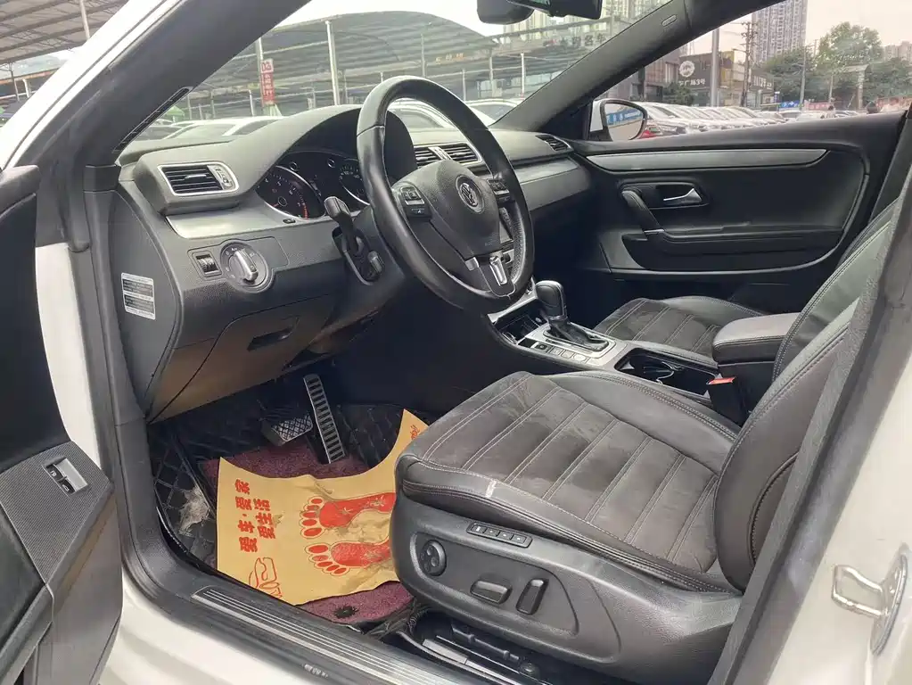 Volkswagen CC — миниатюра 8