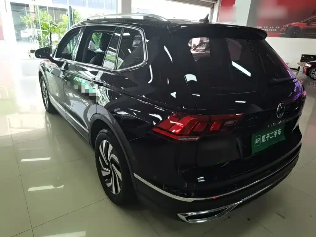 Volkswagen Tiguan L — миниатюра 5