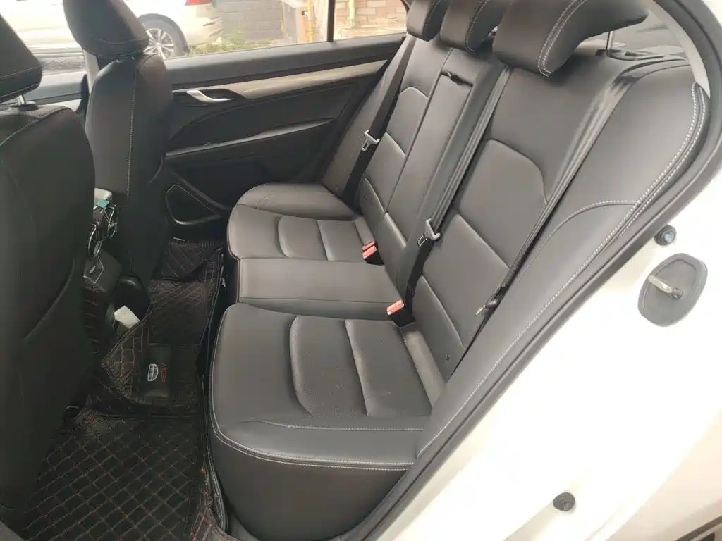 Geely Emgrand — миниатюра 15