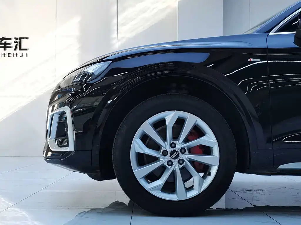 Audi Q5L — миниатюра 20
