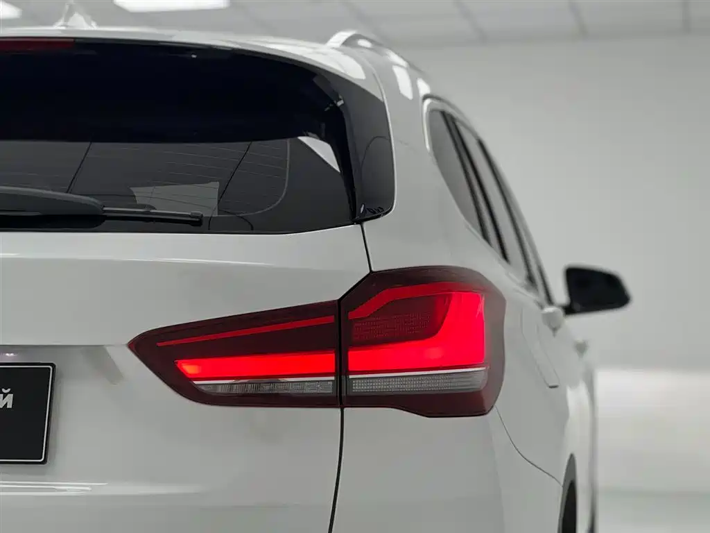 BMW X1 2022 sDrive20Li Premium