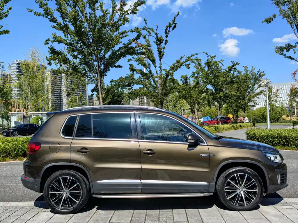 Volkswagen Tiguan 2016 330TSI AT Flagship