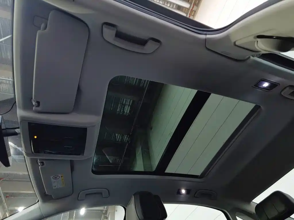 Volkswagen Passat — миниатюра 14