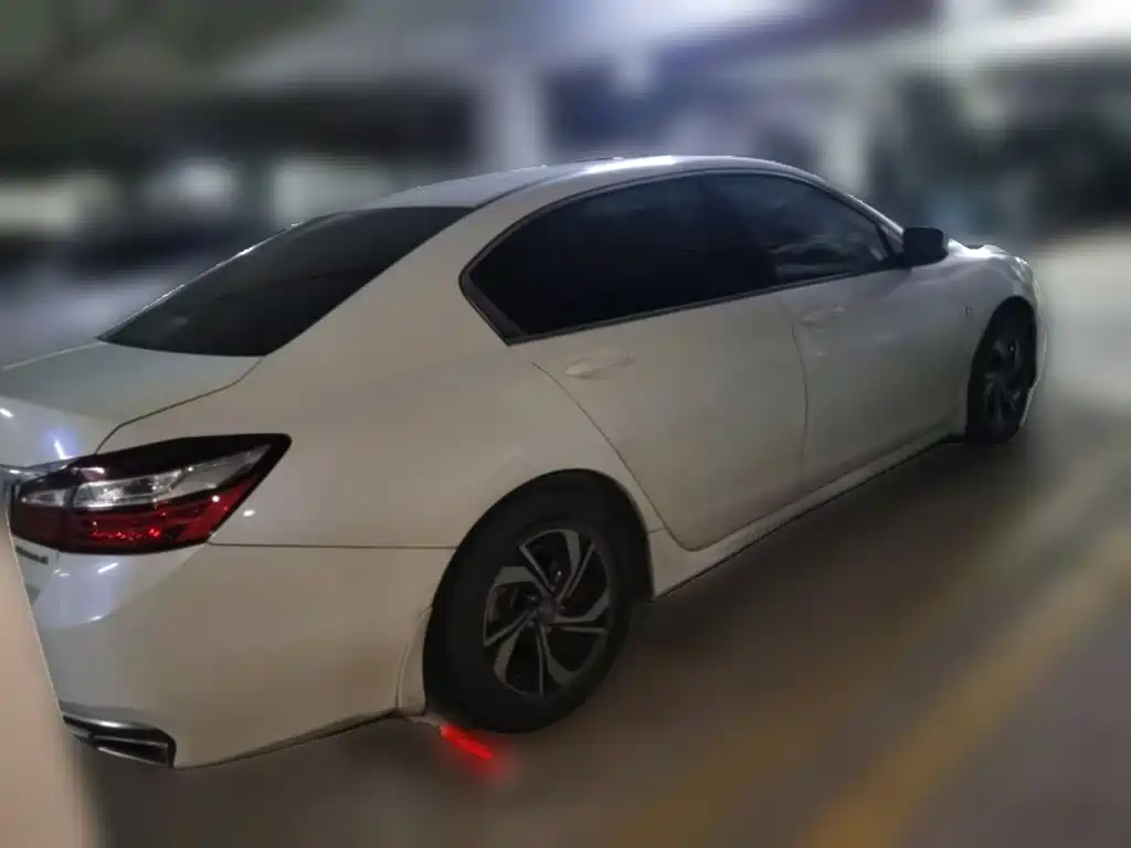 Honda Accord — миниатюра 4