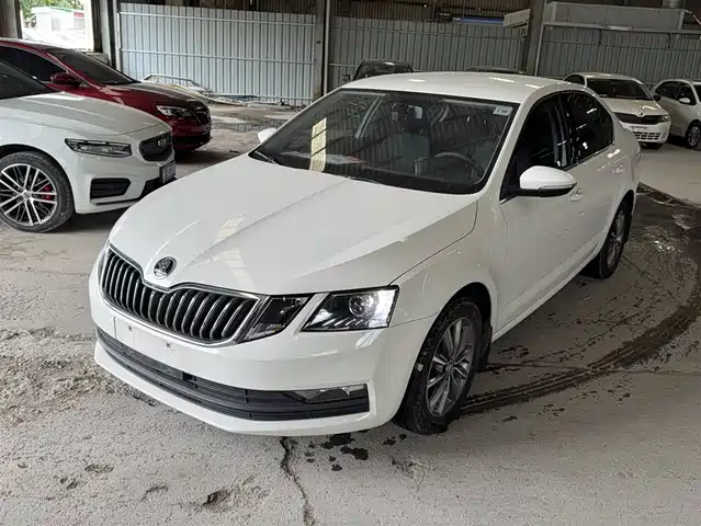 SKODA OCTAVIA 2022