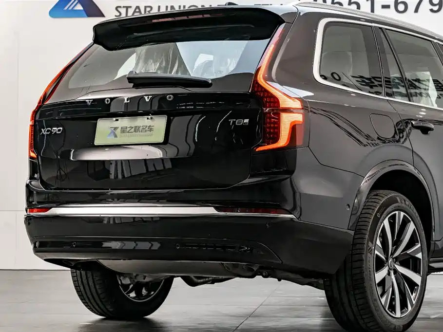 VOLVO XC90 PLUG IN HYBRID