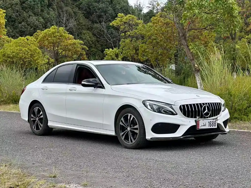 Mercedes-Benz C-Class — миниатюра 3