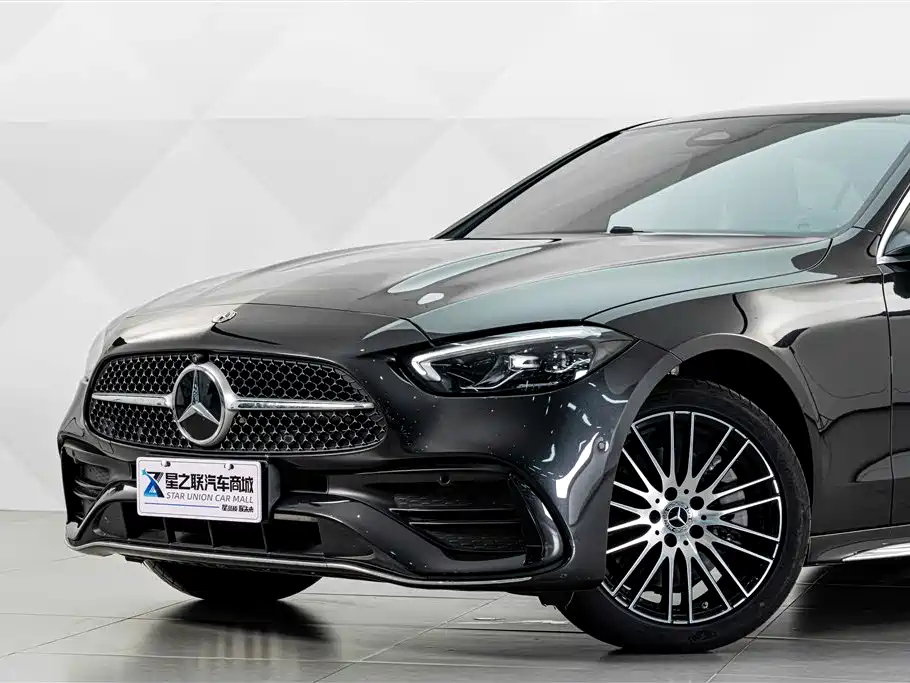 Mercedes-Benz C-Class — миниатюра 3