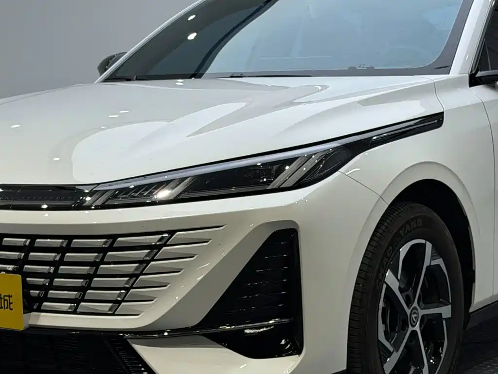 Changan Eado — миниатюра 6
