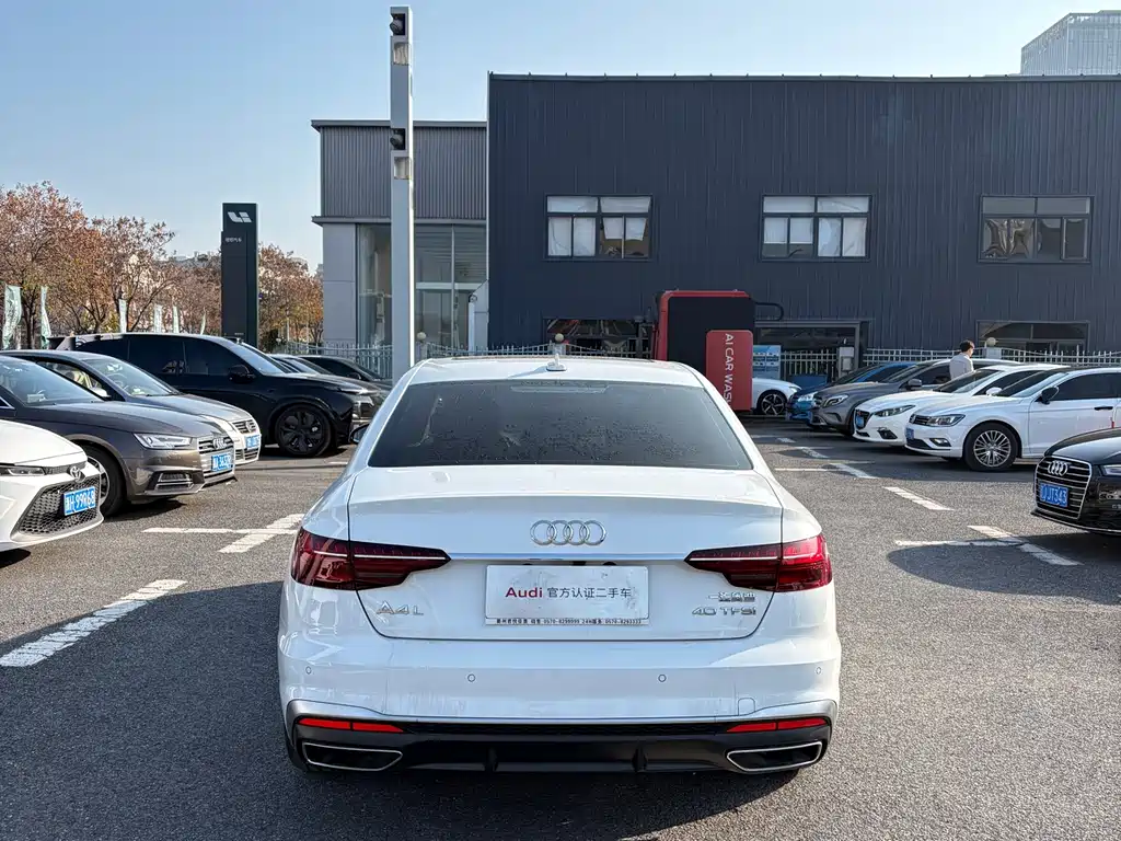 AUDI A4L