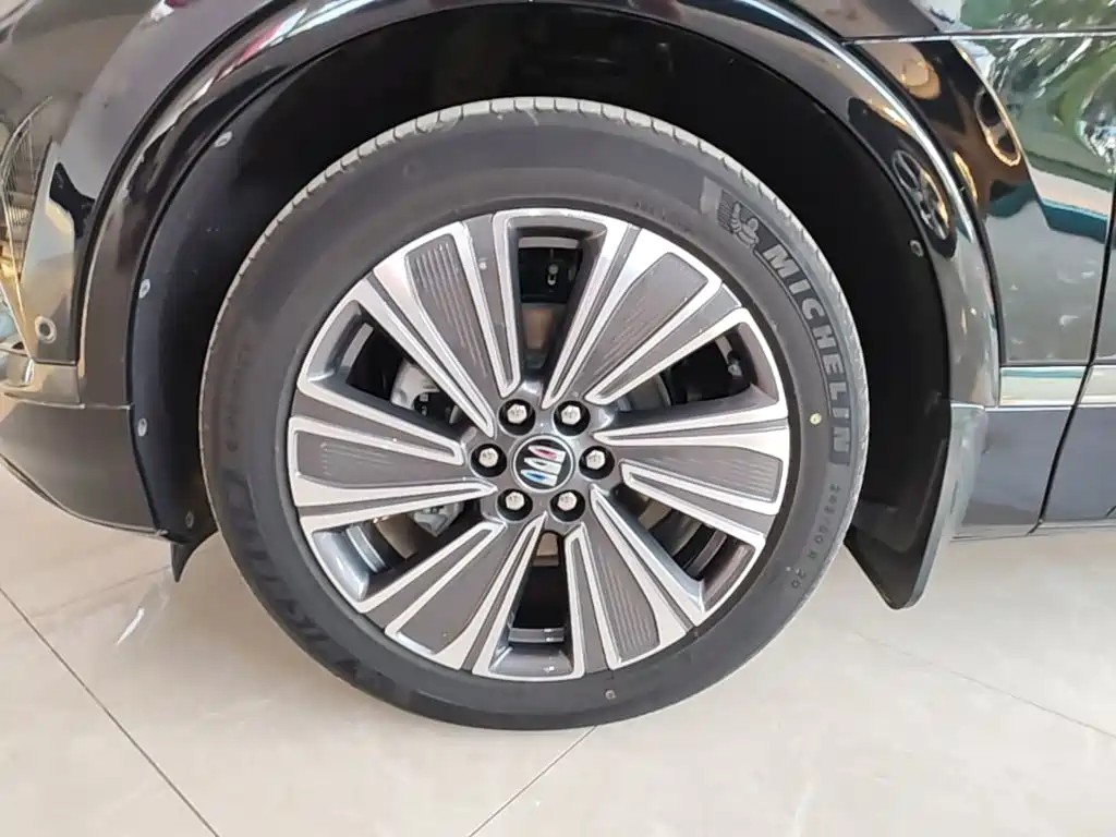 Buick E5 — миниатюра 23