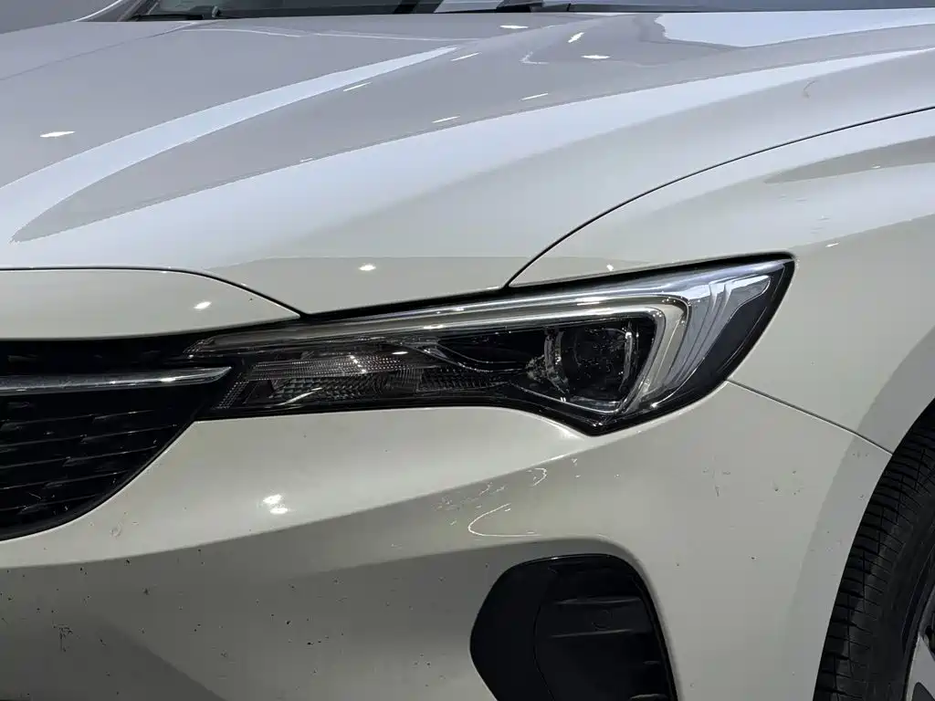 Buick Verano — миниатюра 6